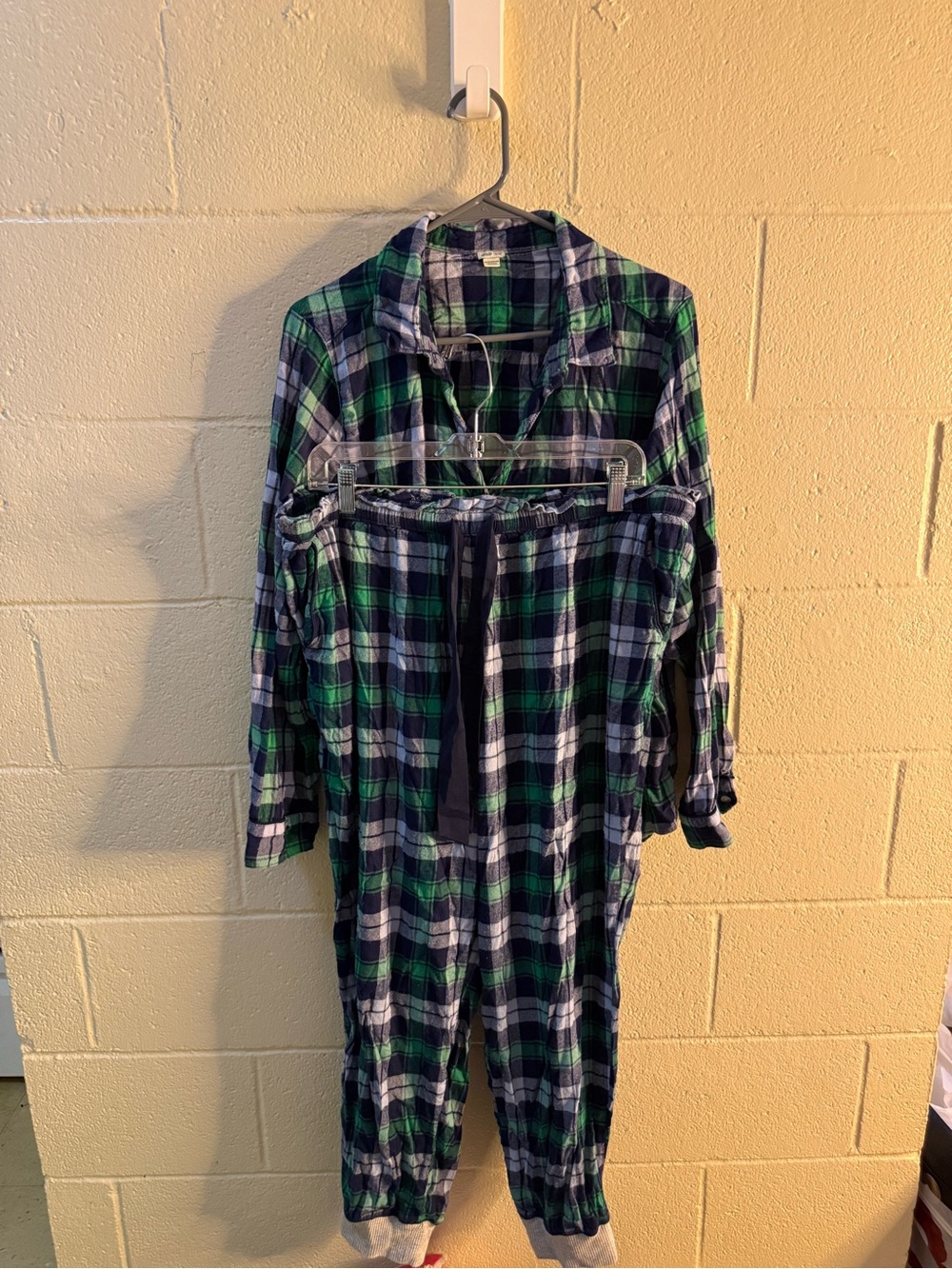 aerie Green Navy White Plaid Women's Pajama